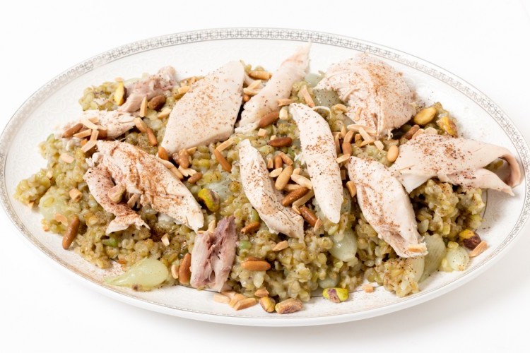 Freekeh au poulet recette orientale saine et rassasiante