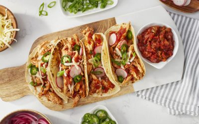 Tacos tinga au poulet mexicains