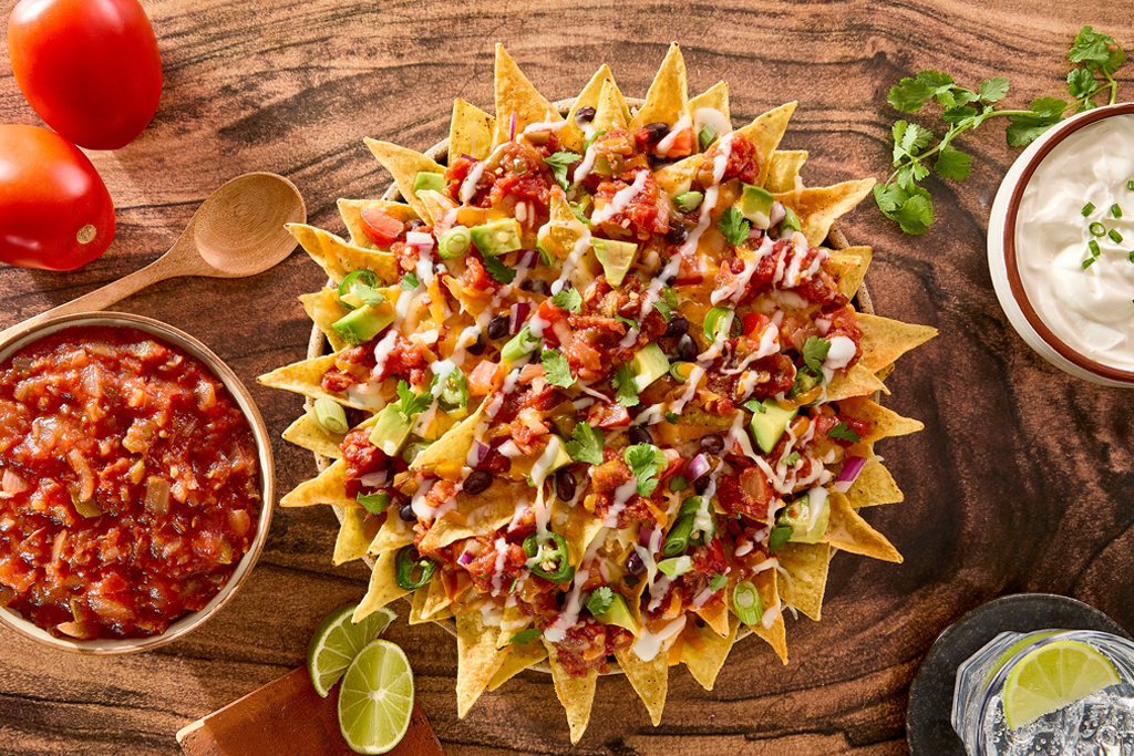Nachos végétariens au four avec fromage fondu